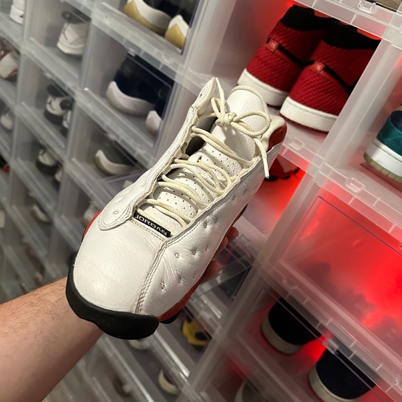 Jordan 13’s - Cherry - Picture 2 of 8